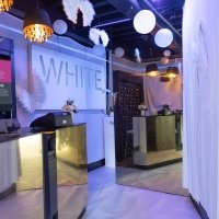 White 2022 - Photos - Acanthus