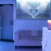 White 2022 - Photos - Acanthus