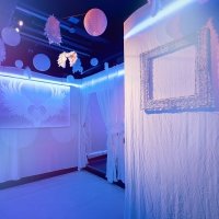 White 2023 - Photos - Acanthus