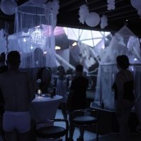 White 2023 - Photos - Acanthus