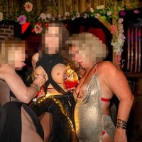 Topless 2023 - Photos - Acanthus