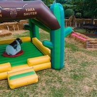 Western 2023 - Photos - Acanthus