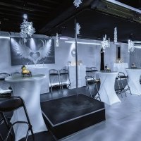White 2026 - Photos - Acanthus