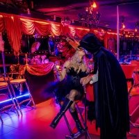 Eyes Wide Shut 2026 - Fotos - Acanthus